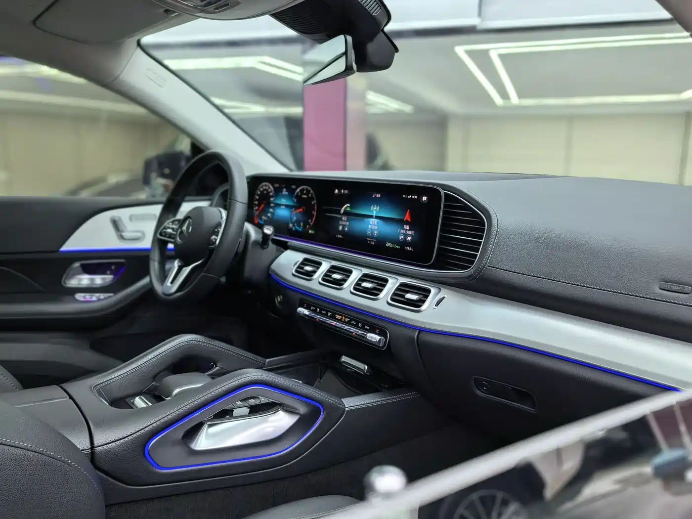 Mercedes-Benz GLE Coupe 2020 GLE 350 4MATIC Coupe SUV Fashion фото 30