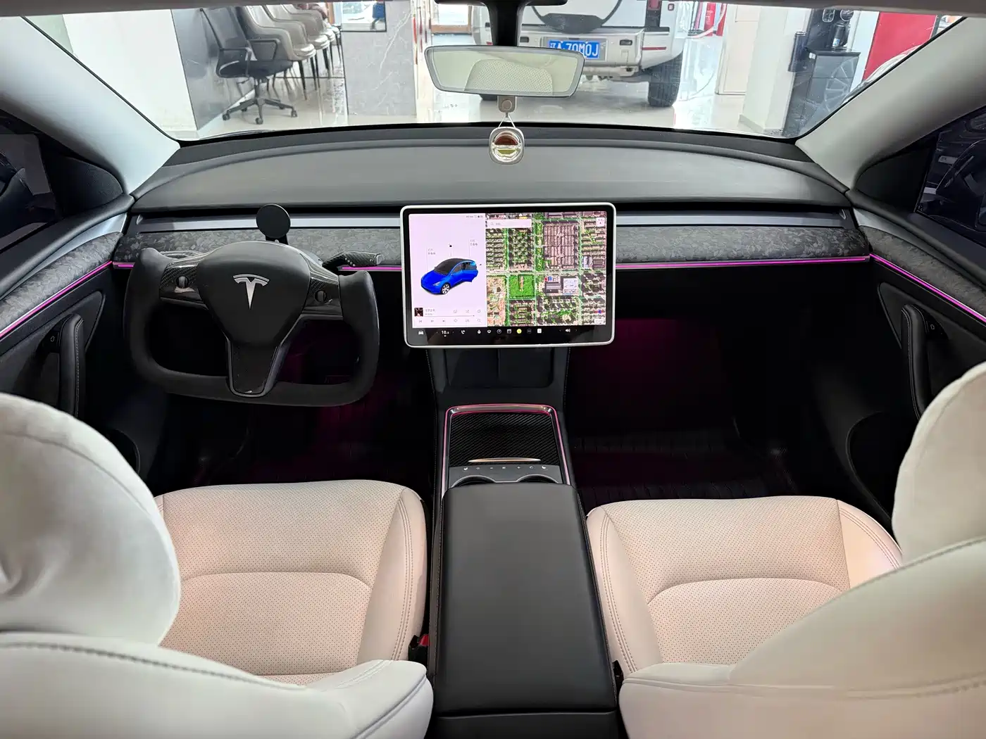 Photo 6 - Tesla Model Y