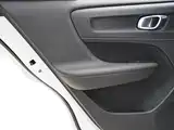 Фото 13 - Volvo XC40