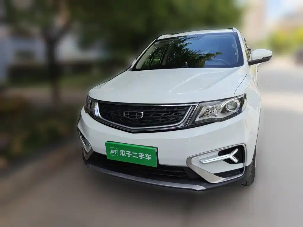 Фото 2 - Geely Boyue