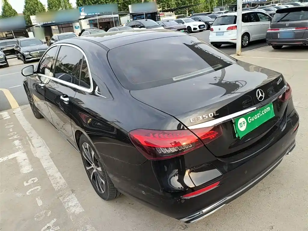Mercedes-Benz E-Class New Energy 2022 Facelift E 350 e L Plug-in Hybrid Sedan фото 5