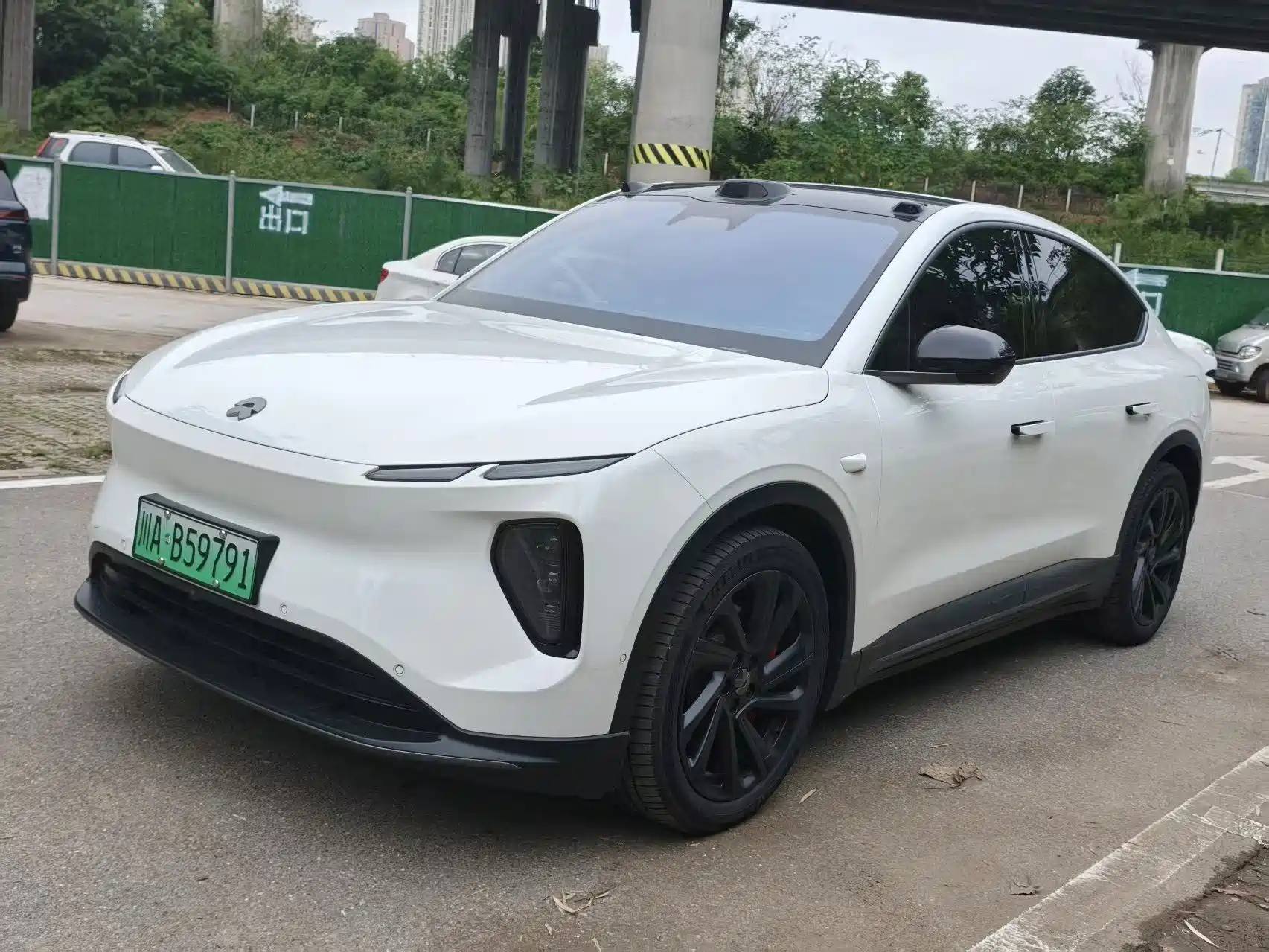 Фото 1 - NIO EC6