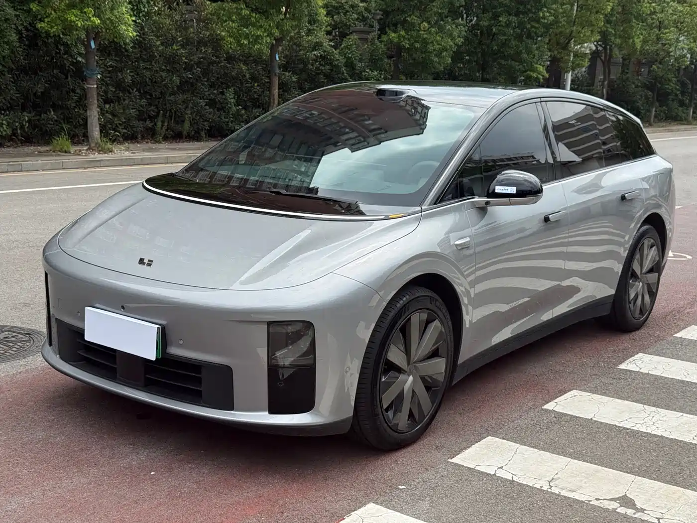 Li Auto i6 2025