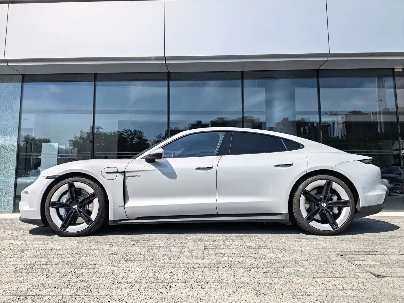 Porsche Taycan 2025 2024 Taycan 4