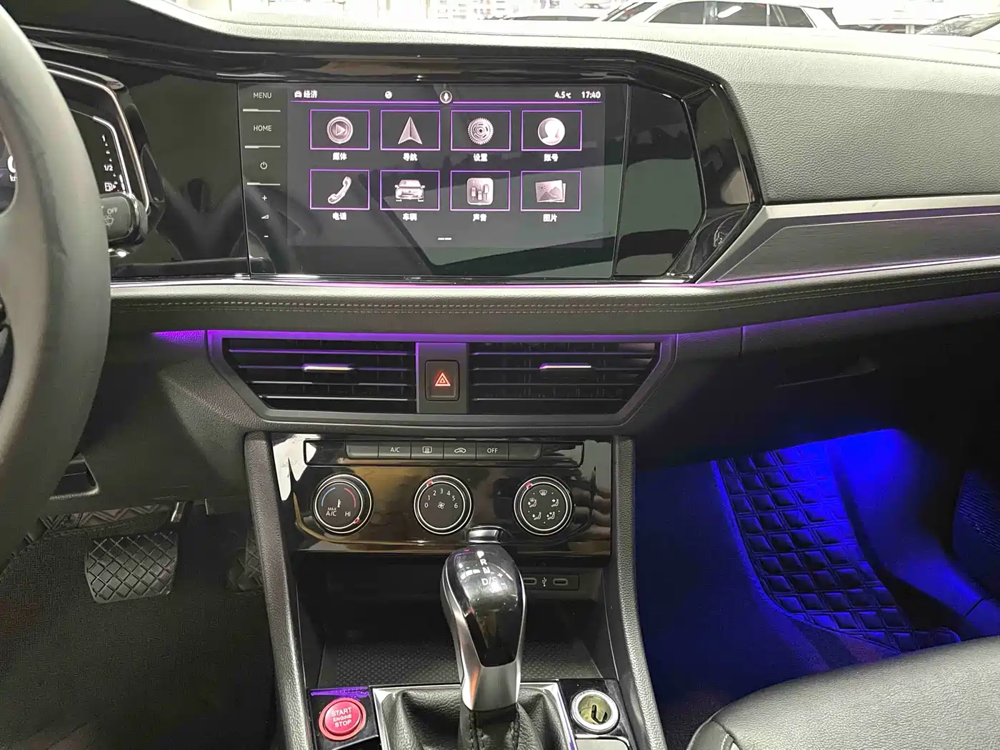 Volkswagen Sagitar 2022 280TSI DSG Surpassing Edition фото 7