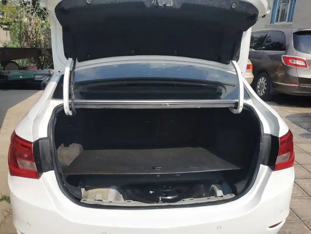 Фото 19 - Buick Excelle