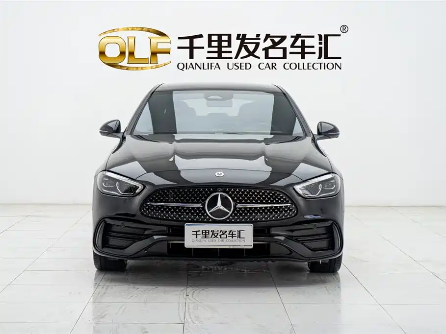 Mercedes-Benz C-Class 2024 Facelift III C 260 L Night Sport Edition фото 2