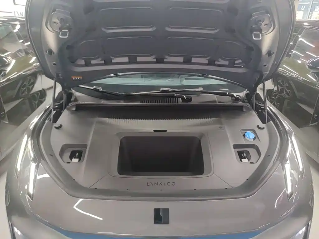 Lynk & Co Z20 2024 2025 530km RWD Max
