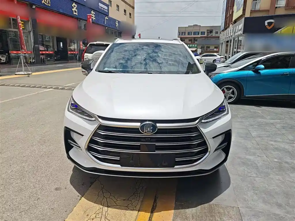 BYD Tang New Energy 2021 DM-i 112KM Honor фото 3