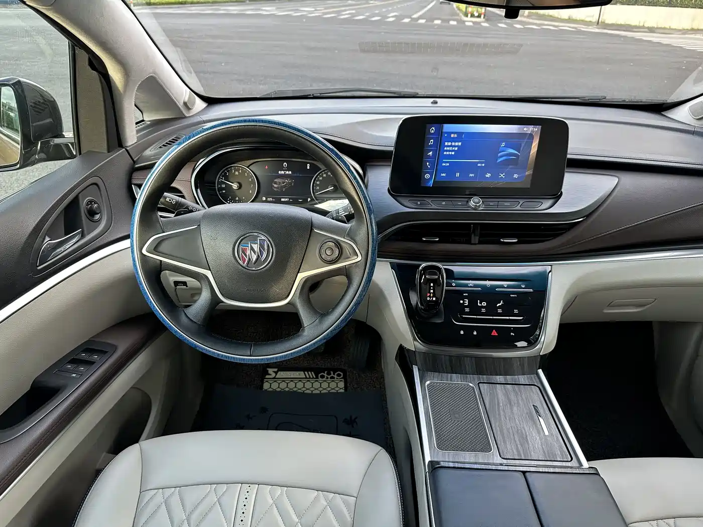 Buick GL8 2022 Land Business Class 652T Comfort фото 13