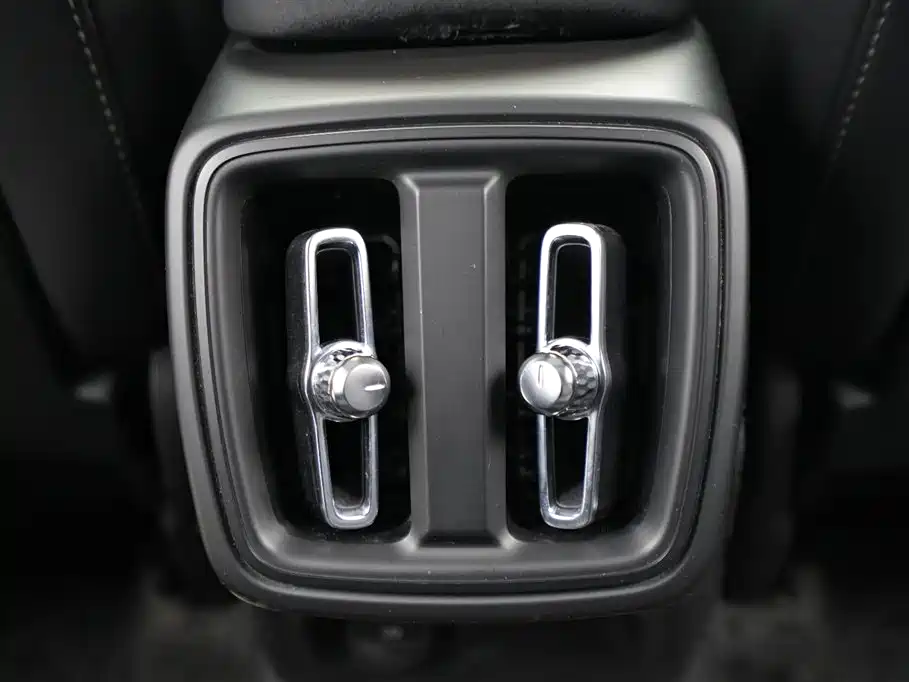Volvo XC40 2024 2024 B3 Smart Elite Luxury Edition