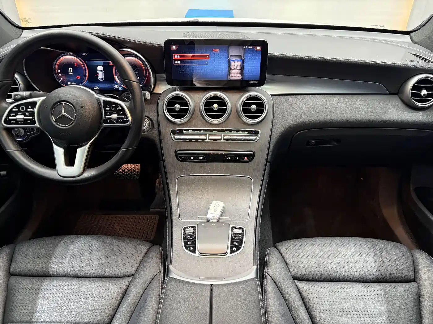 Mercedes-Benz GLC Coupe 2021 GLC 300 4MATIC Coupe SUV фото 7