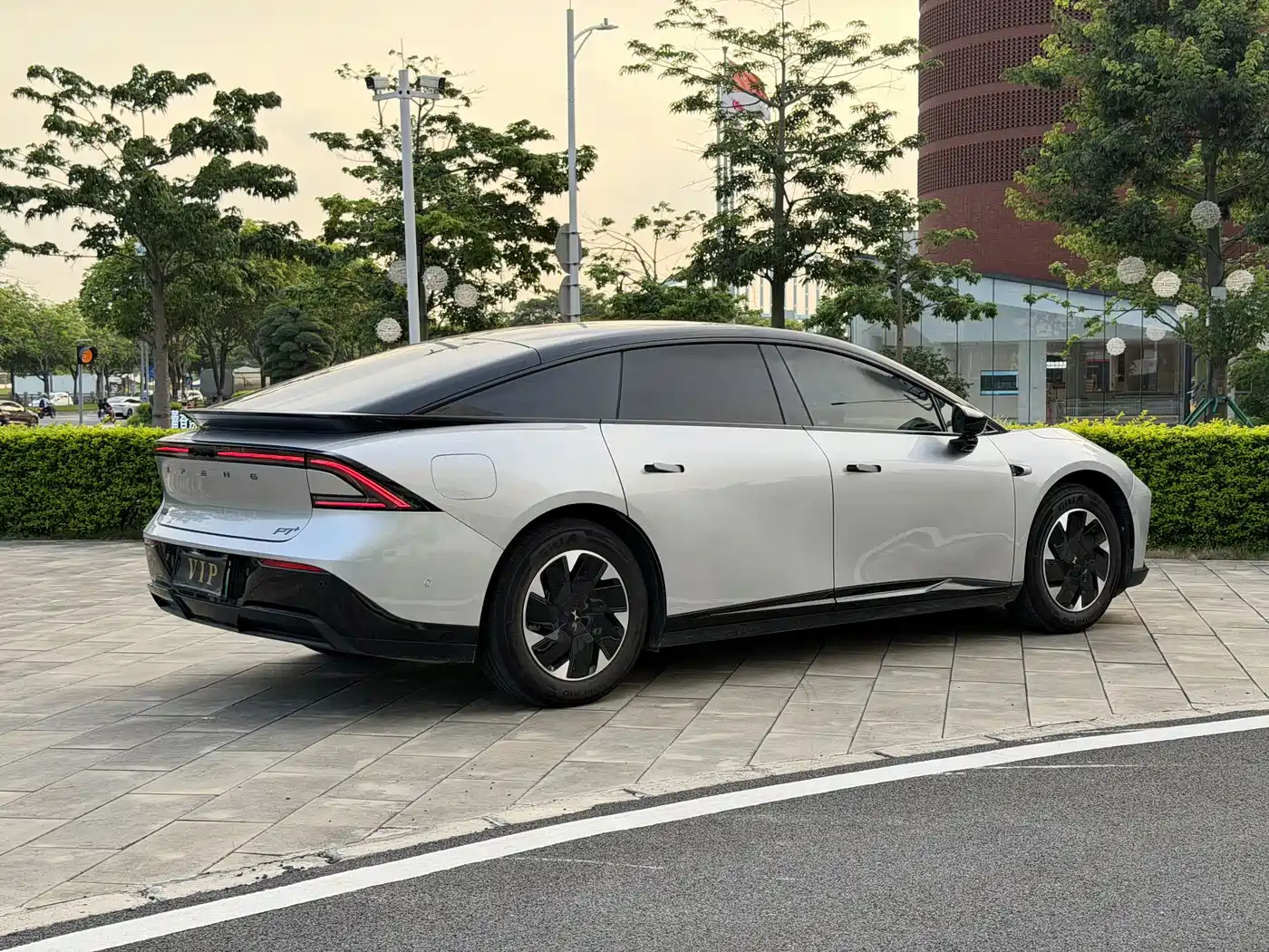 XPeng P7+ 2024 Long Range Max фото 7