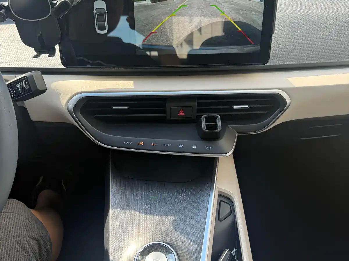 Geely Geometry A 2021 2021 Pro Long-Range Edition 430KM A430 Cube