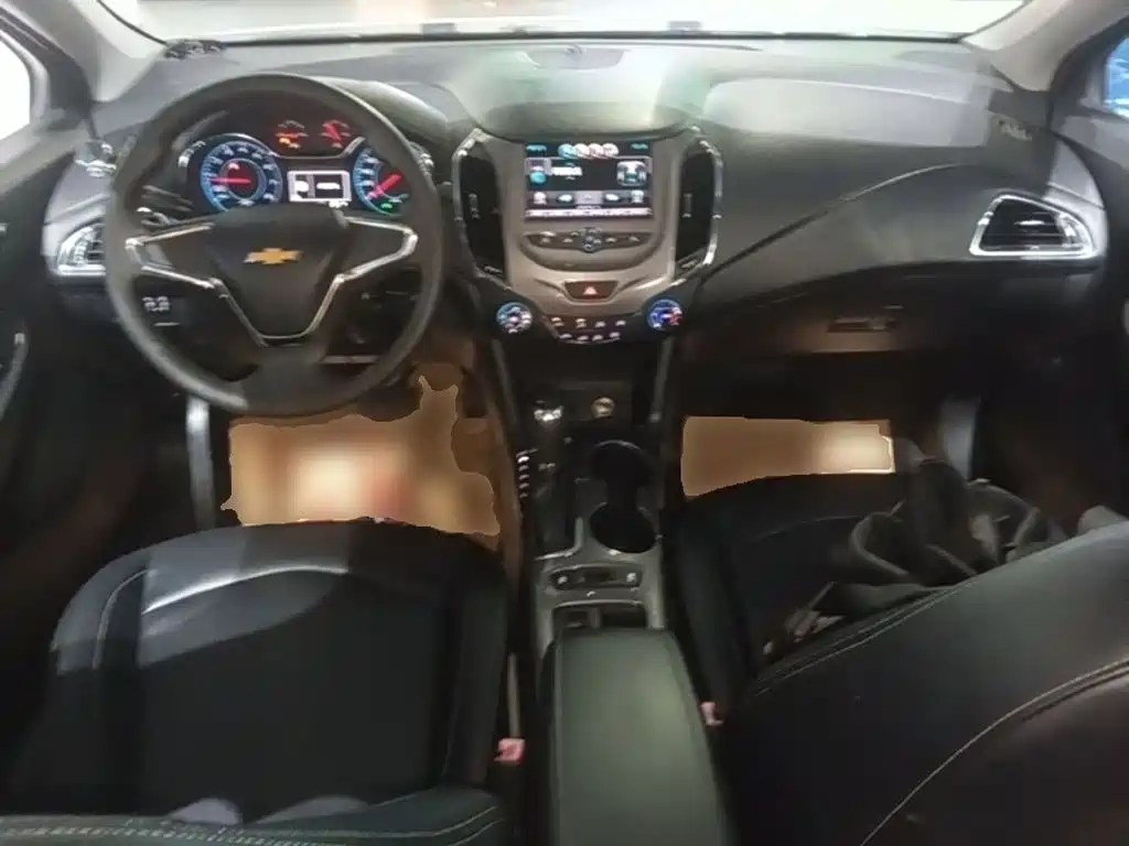 Chevrolet Cruze 2017 2018 320 Automatic Pioneer Sunroof Edition