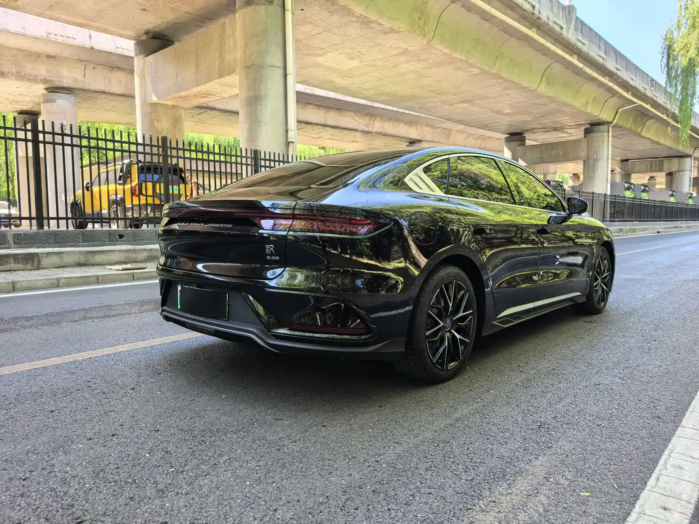 BYD Han 2022 EV Genesis Edition 610KM AWD Premium фото 11