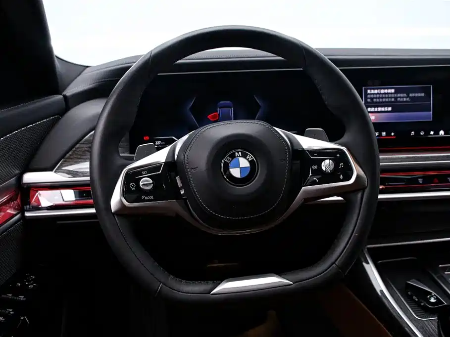 BMW 7 Series 2023 Model 740Li Premium Luxury Package фото 7