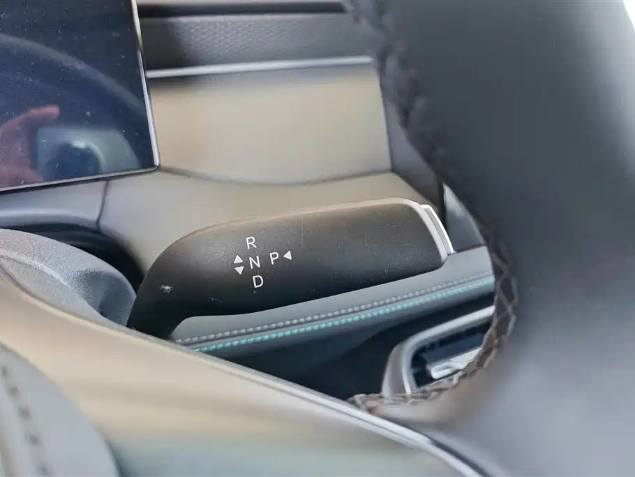 BYD Qin PLUS 2026 DM-i Smart Edition 128KM Progressive фото 15
