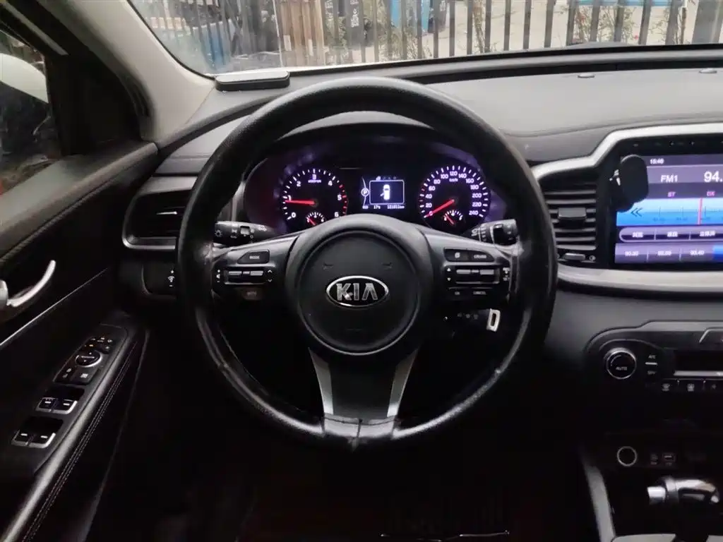 Kia Sorento 2015 Sorento L 2.2T Diesel 4WD Sport 7-Seater фото 7