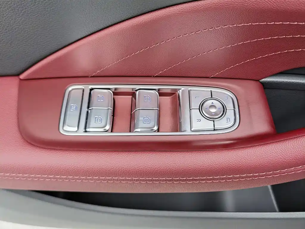 Hongqi H5 PHEV 2026 2025 130 Super Hybrid Edition