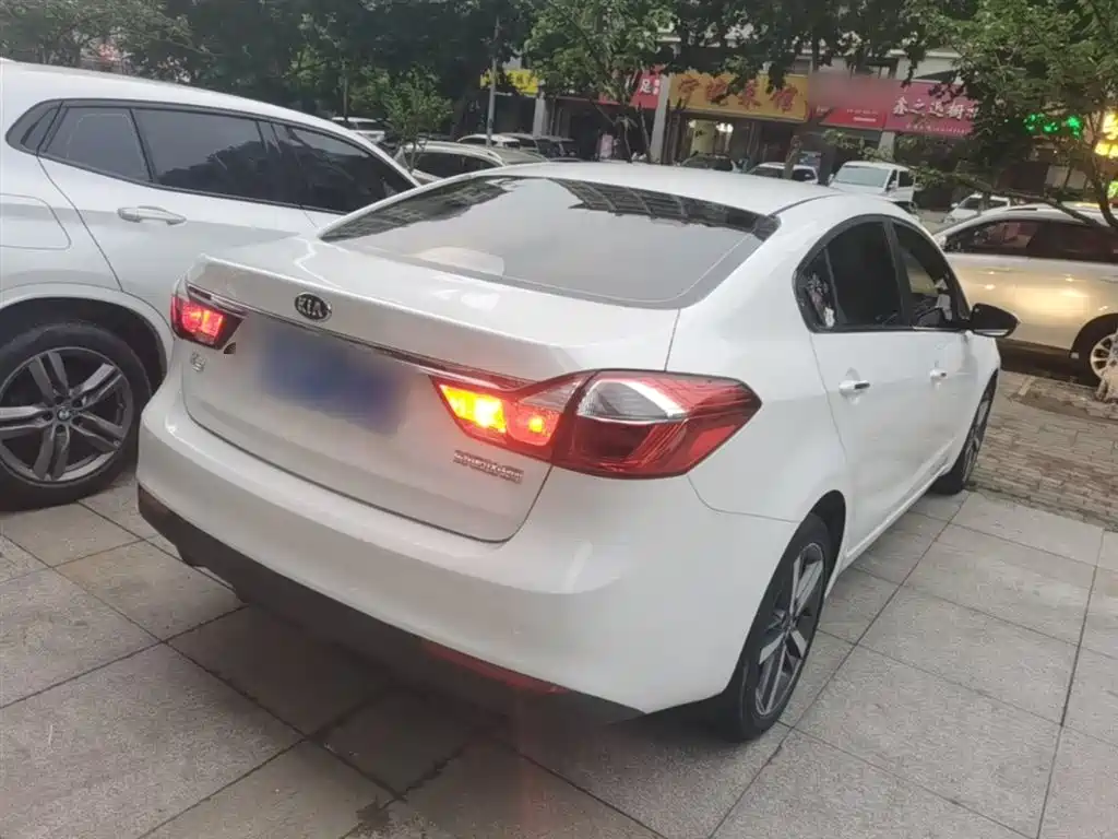 Kia K3 2017 1.6L Automatic 15th Anniversary Special GLS фото 7