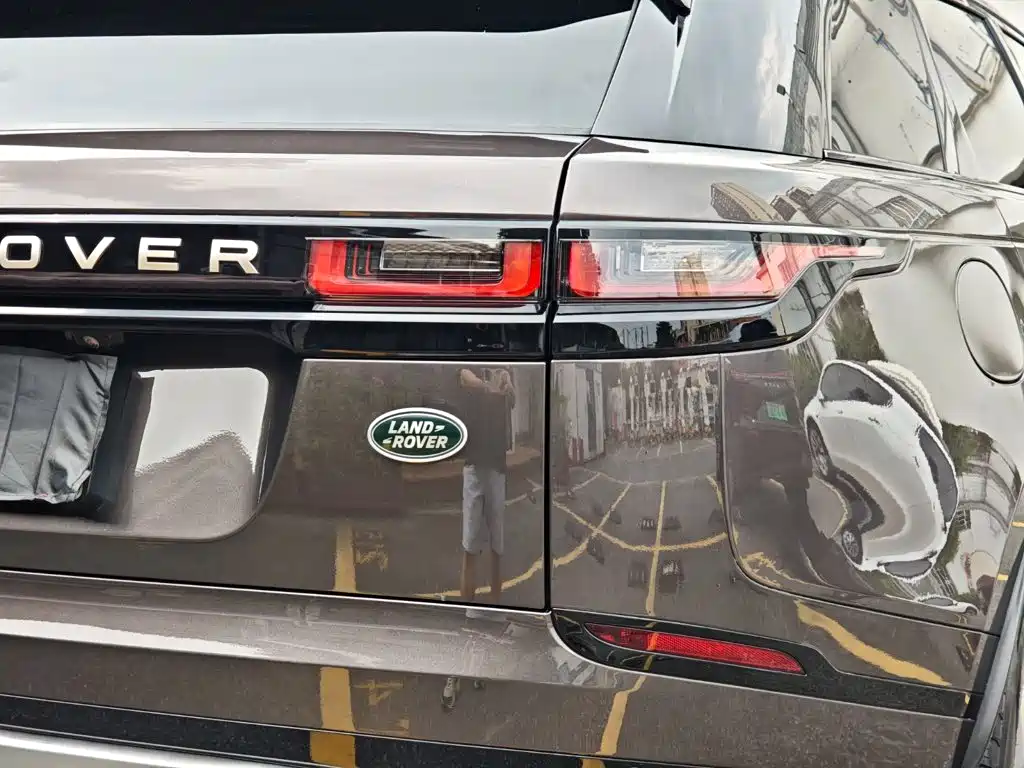 Фото 10 - Land Rover Range Rover Velar