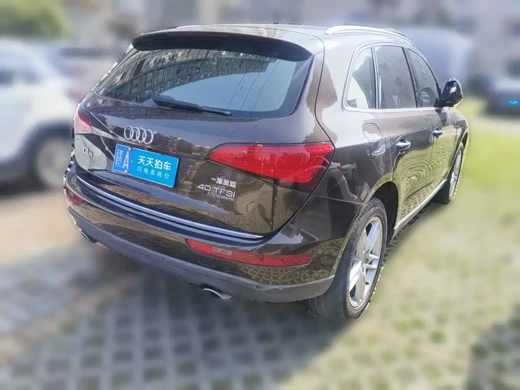 Фото 2 - Audi Q5