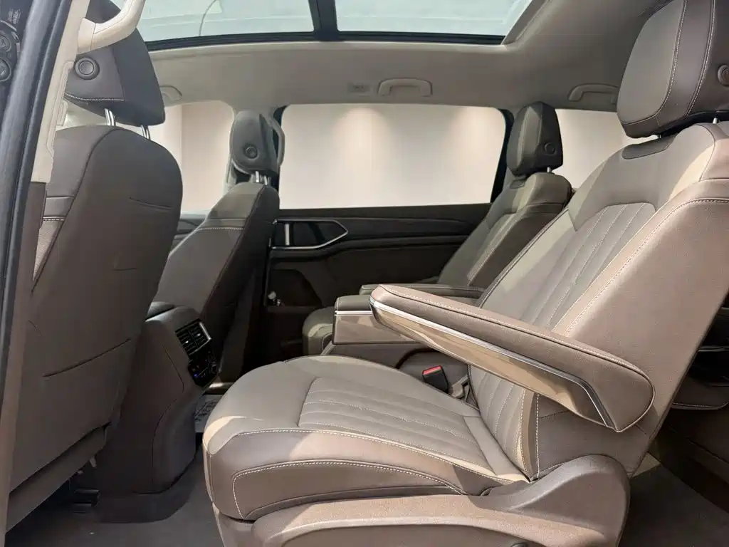 Volkswagen Viloran 2026 2025 380TSI Prestige Edition