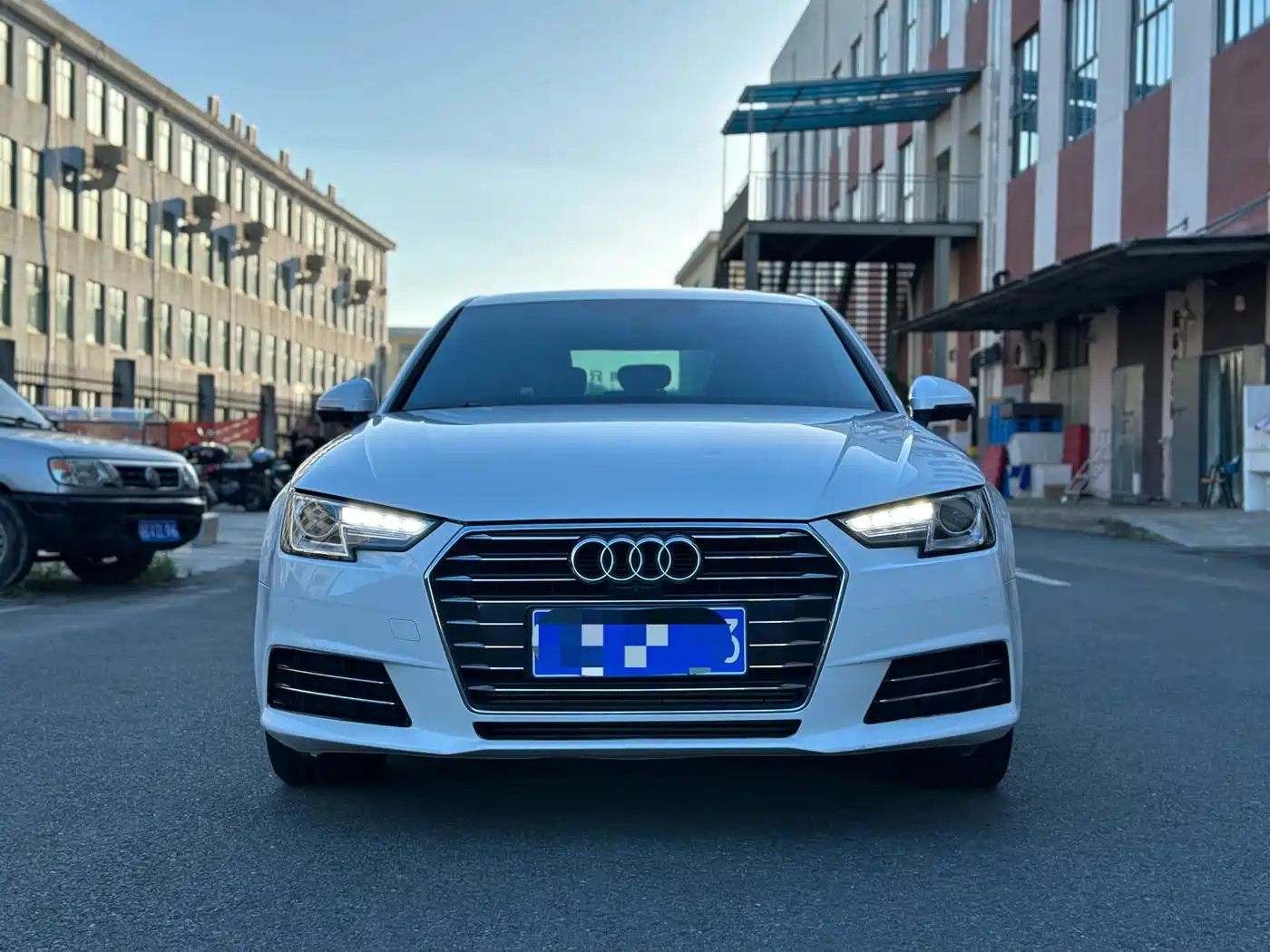 Audi A4L 2018 30th Anniversary 40 TFSI Fashion фото 2