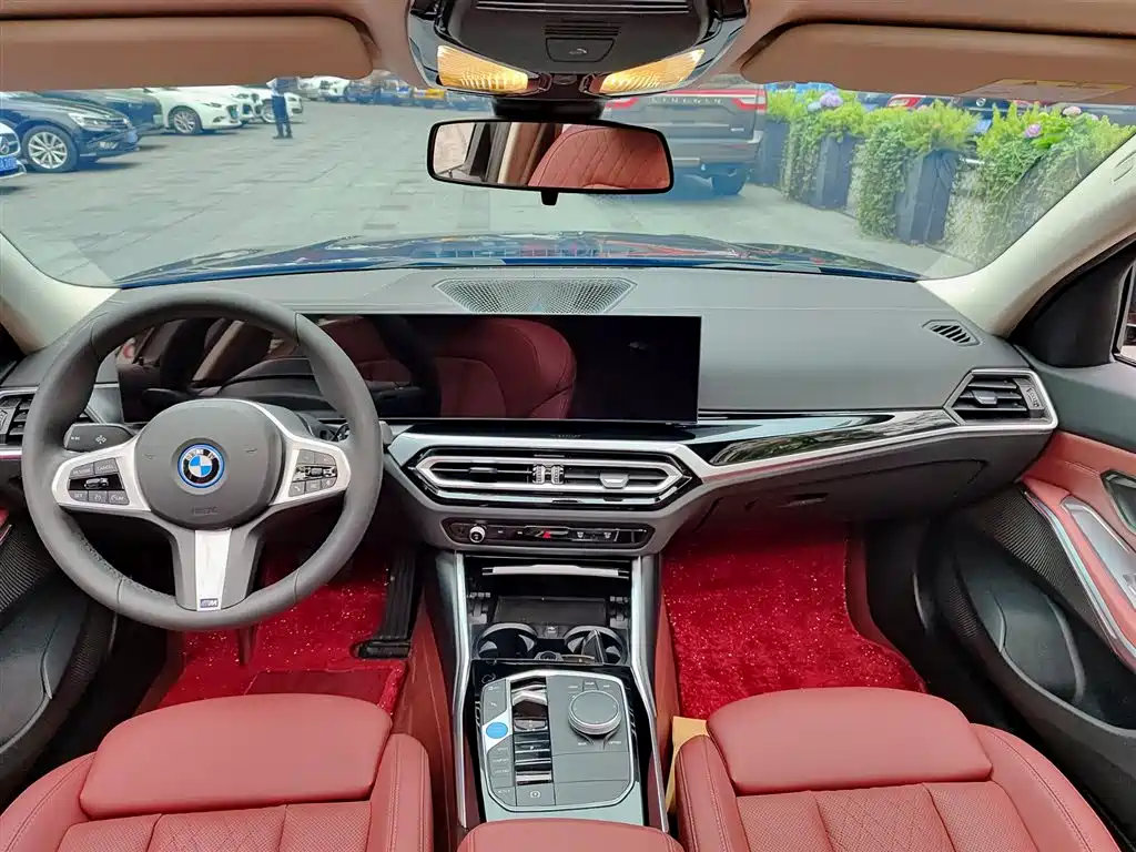 BMW i3 2024 eDrive 35 L фото 10