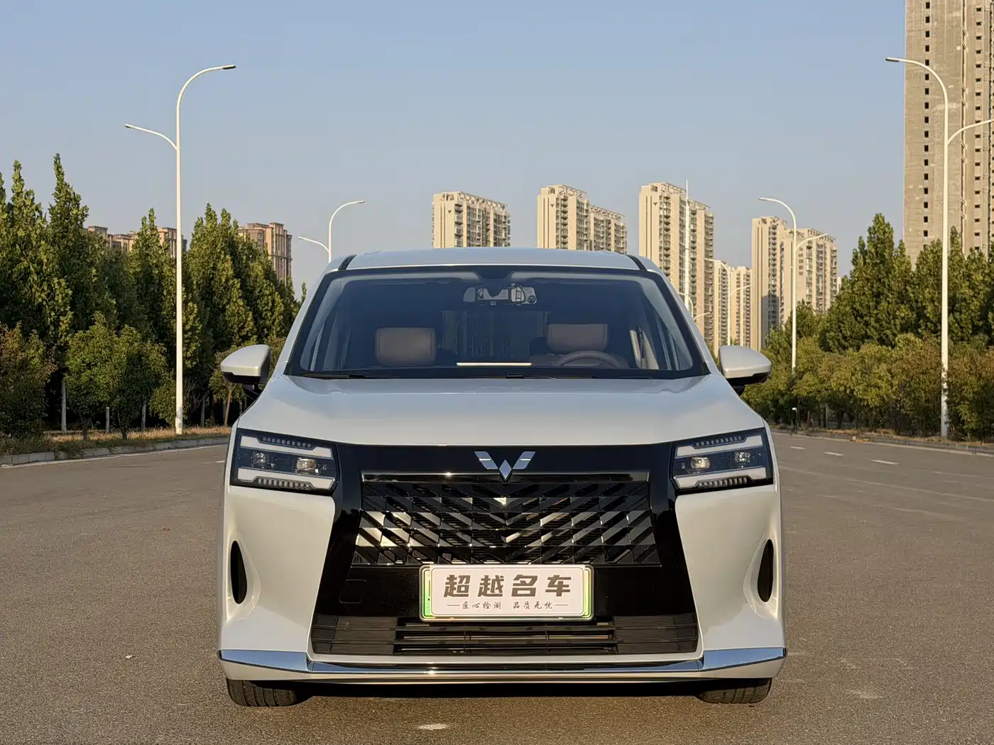 Wuling Motors Xingguang 730 New Energy 2026 2025 Model Plug-in Hybrid Base Version
