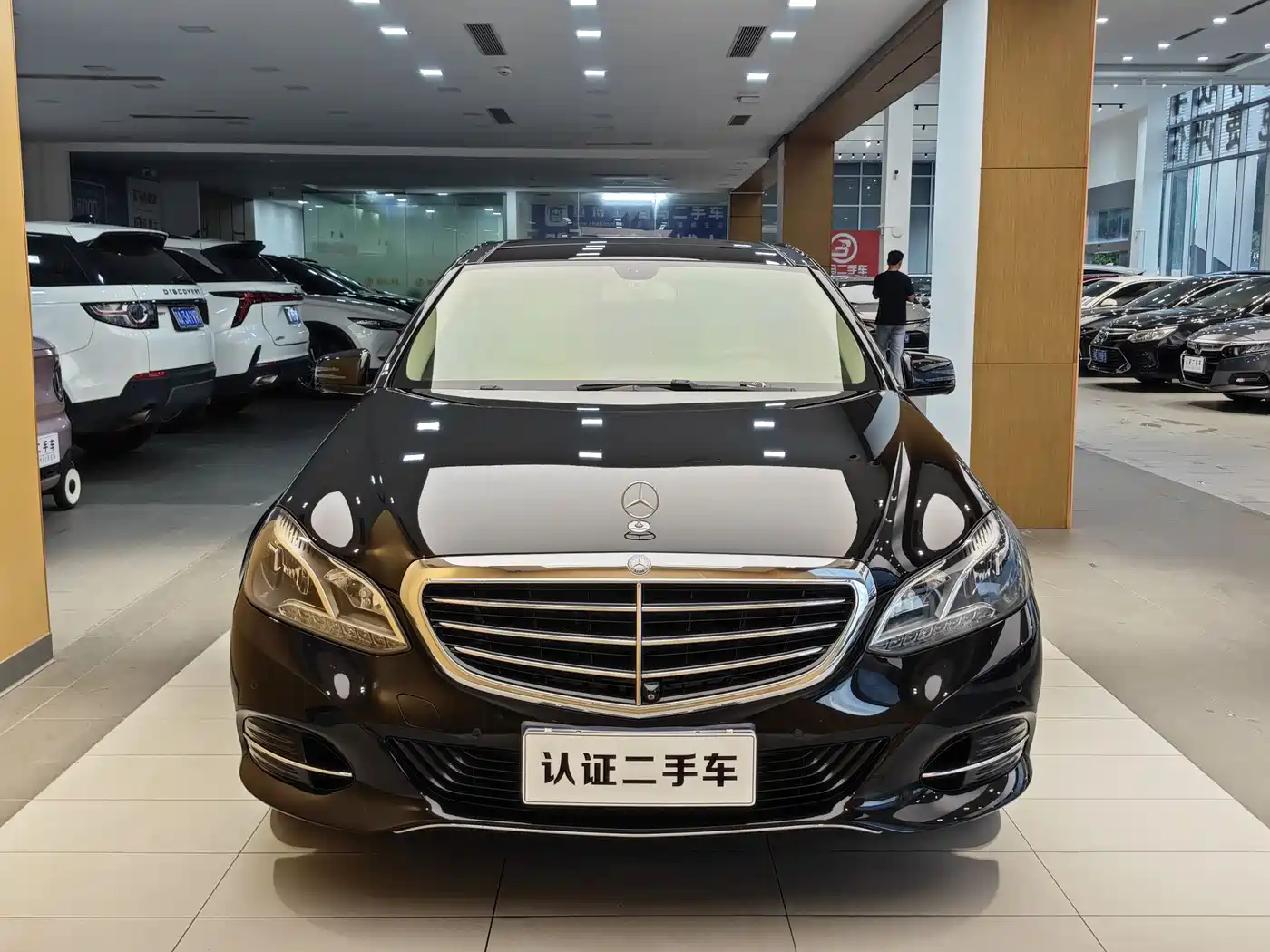 Mercedes-Benz E-Class 2015 E 260 L фото 4