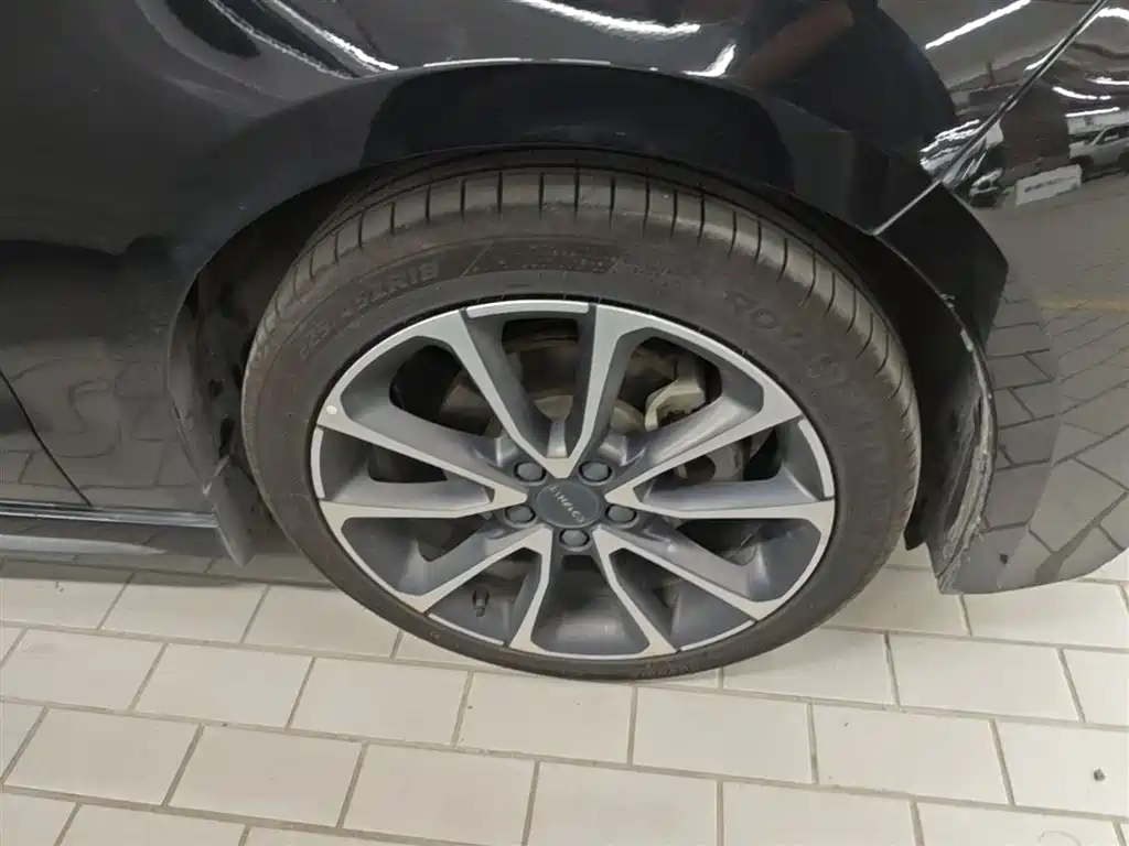 Lynk & Co 03 2019 2.0TD Auto Power Version фото 14
