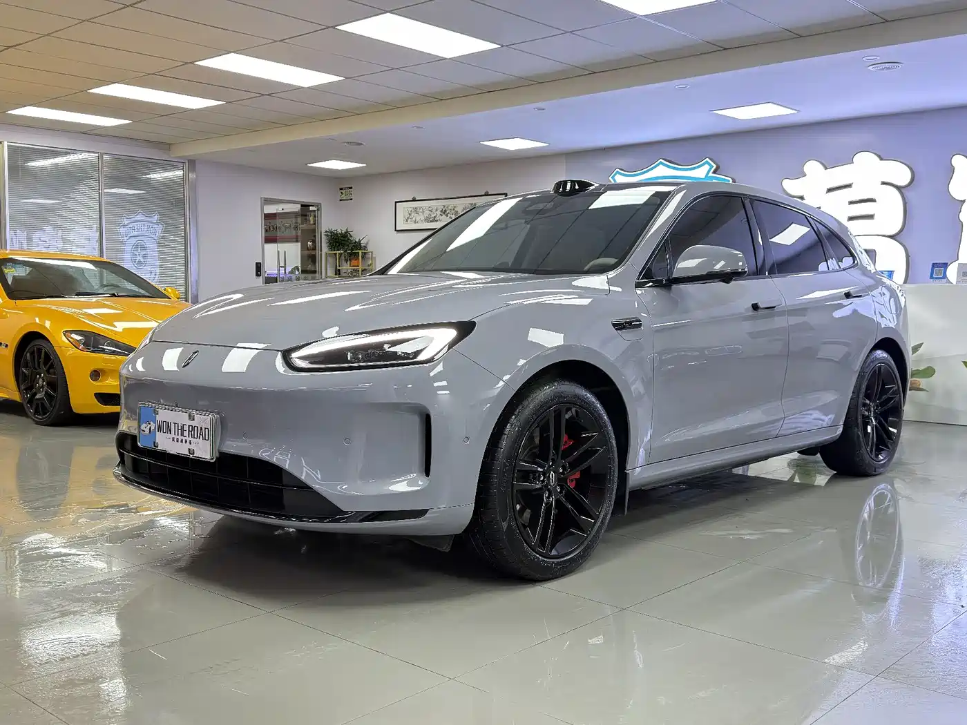 AITO Wenjie AITO M5 2024 Extended Range Max RS AWD Advanced Smart Driving Edition фото 8