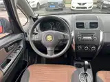 Фото 11 - Suzuki SX4