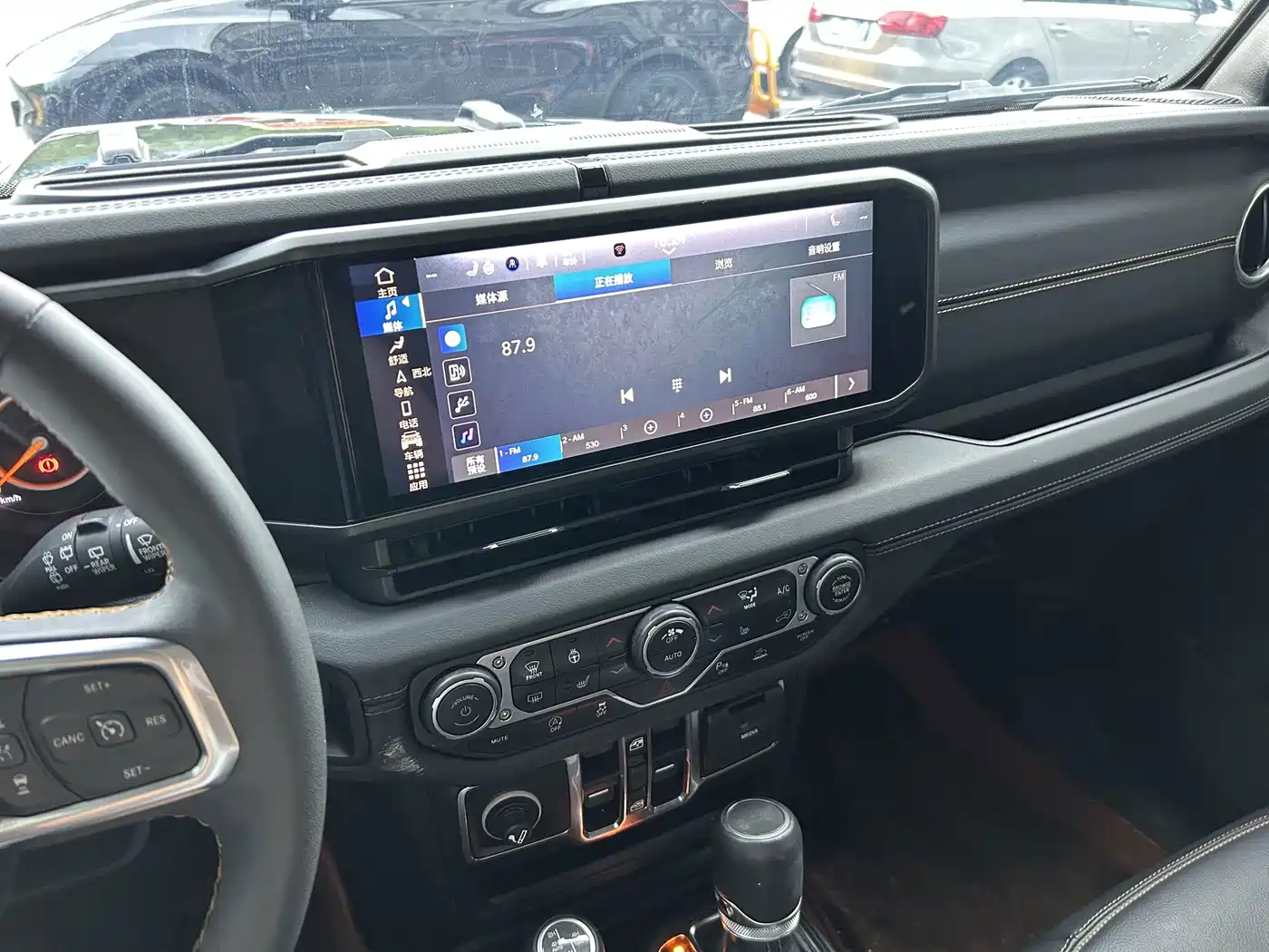 Jeep Wrangler 2024 2024 Model 2.0T Sahara Four-Door Version