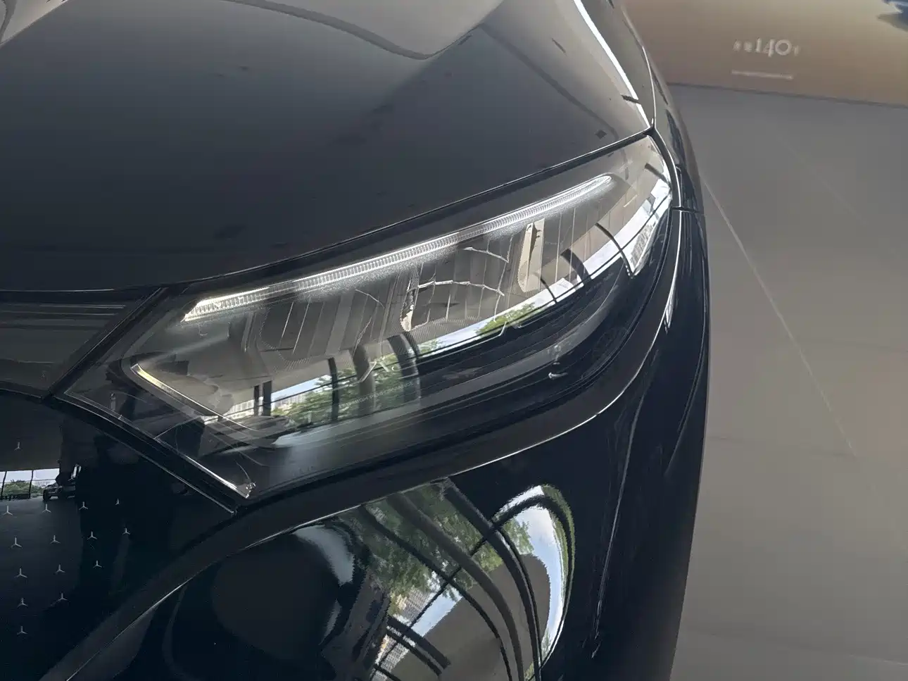 Mercedes-Benz EQE SUV 2026 500 4MATIC Luxury Edition фото 5