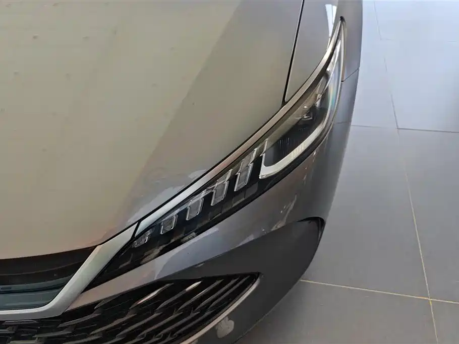BYD Qin PLUS 2026 DM-i Smart Edition 128KM Progressive фото 5