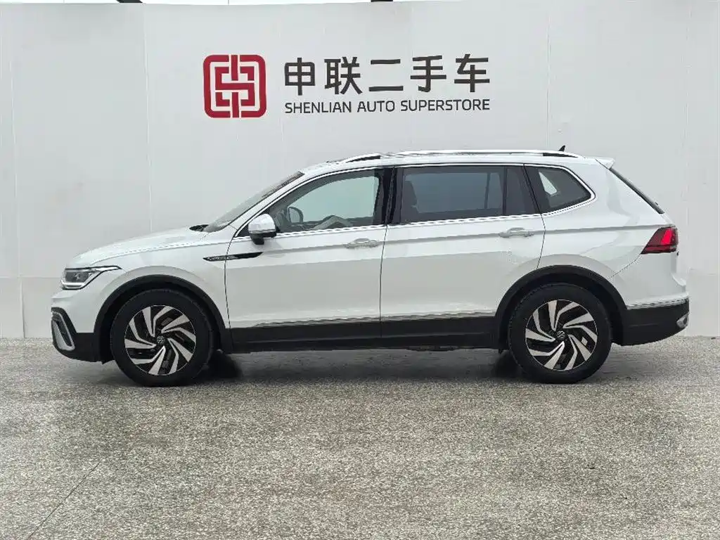 Volkswagen Tiguan L 2024 300TSI Auto 2WD Smart Edition фото 5