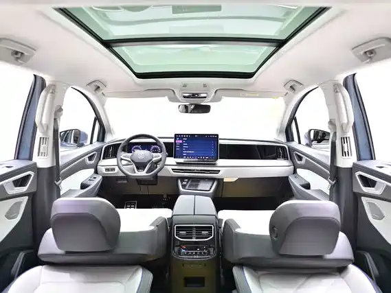 Volkswagen Talagon 2025 450TSI R-Line 6-Seater фото 11