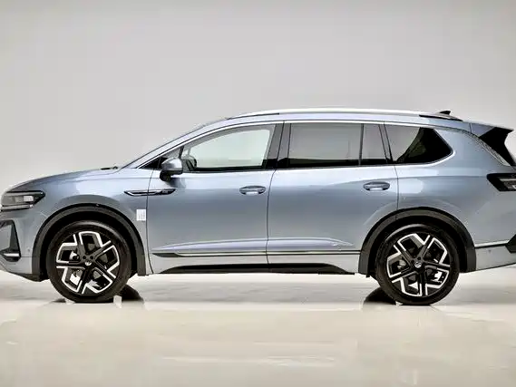 Volkswagen Talagon 2025 450TSI R-Line 6-Seater фото 7