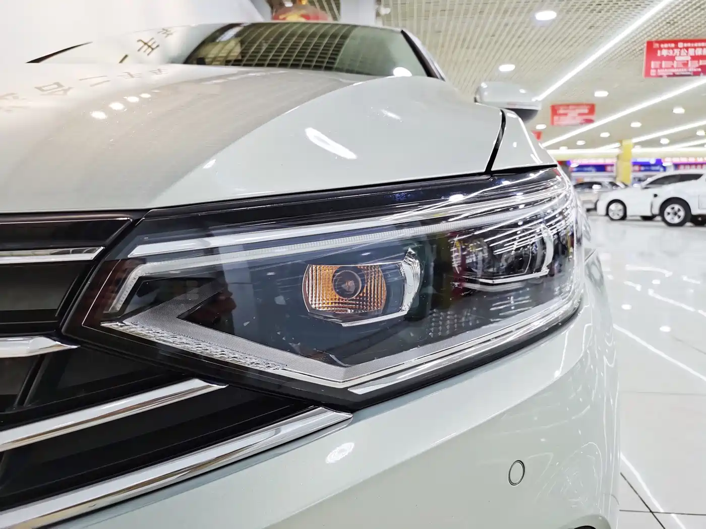 Volkswagen Magotan 2020 330TSI DSG Leading фото 7