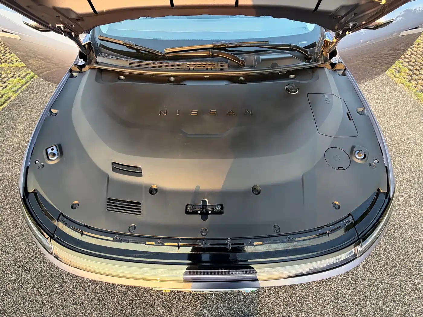 Nissan N6 2025 2025 Mid Configuration