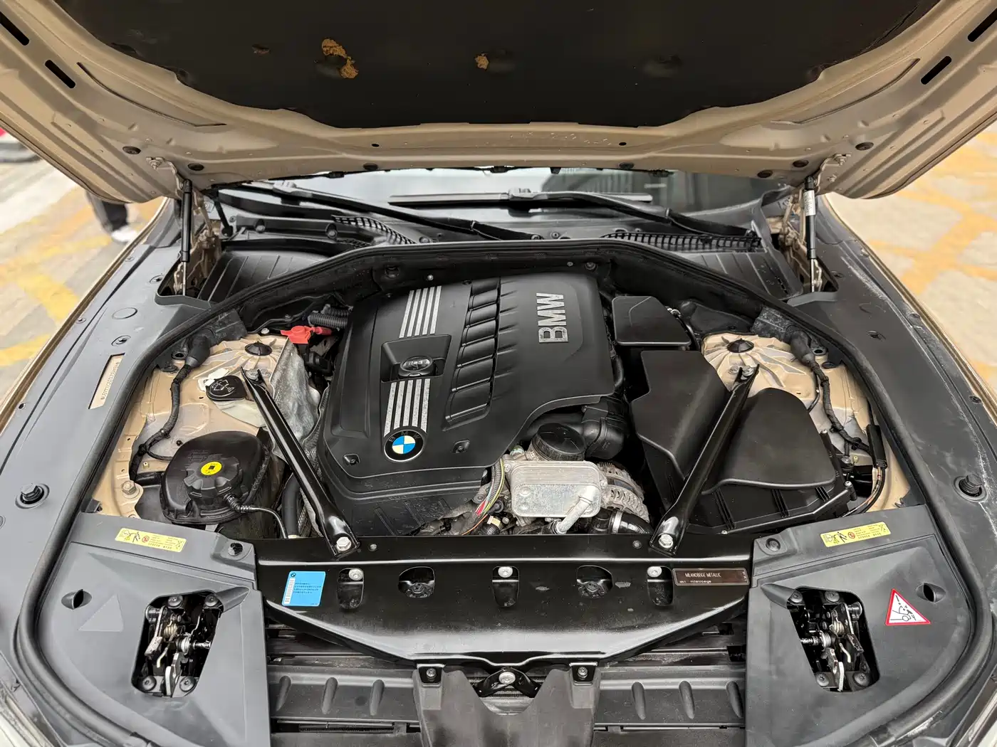 BMW 7 Series 2009 730Li Leading фото 19