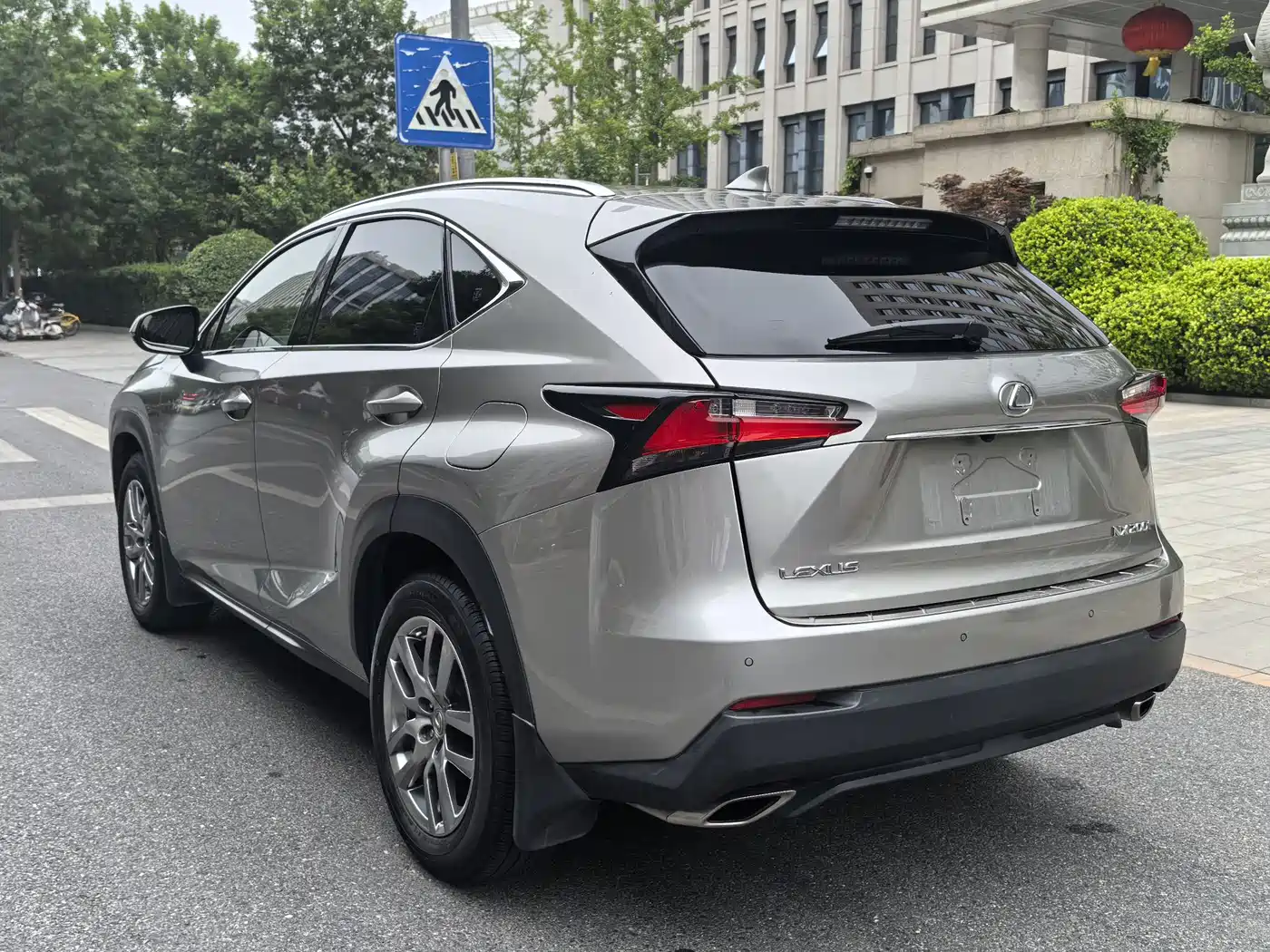 Lexus NX 2015 200t AWD F Sport фото 3