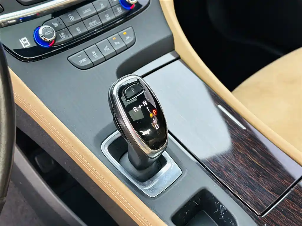 Buick LaCrosse 2018 Model 20T Luxury Edition фото 18