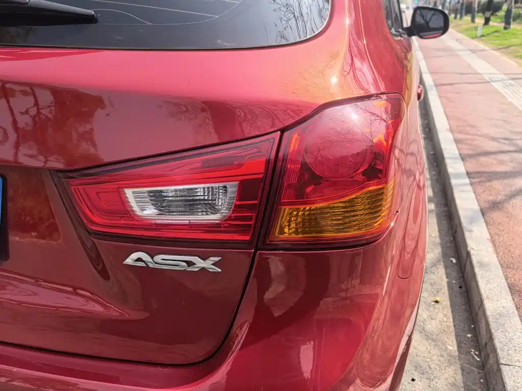 Mitsubishi ASX 2017 2016 2.0L CVT 2WD Navigation Edition