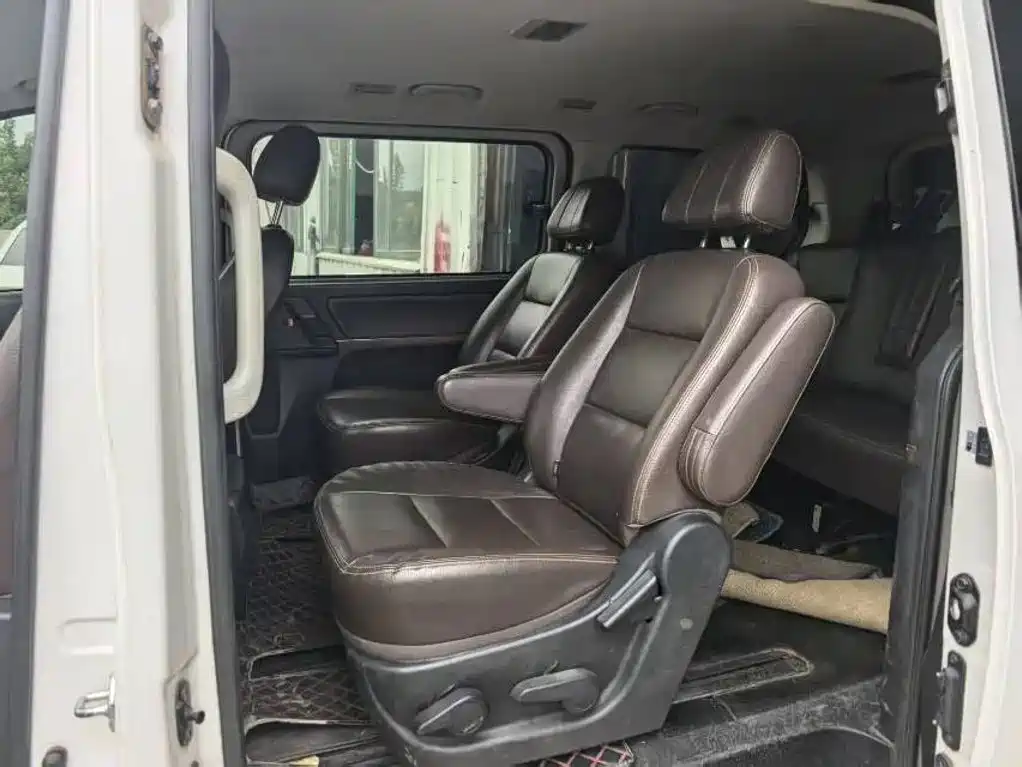 Dongfeng Fengxing Fengxing CM7 2019 2018 2.0T Manual Luxury