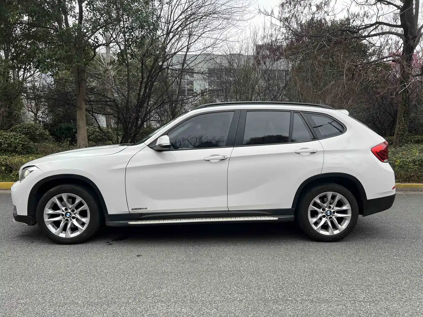 BMW X1 2014 sDrive18i Leading Edition фото 7