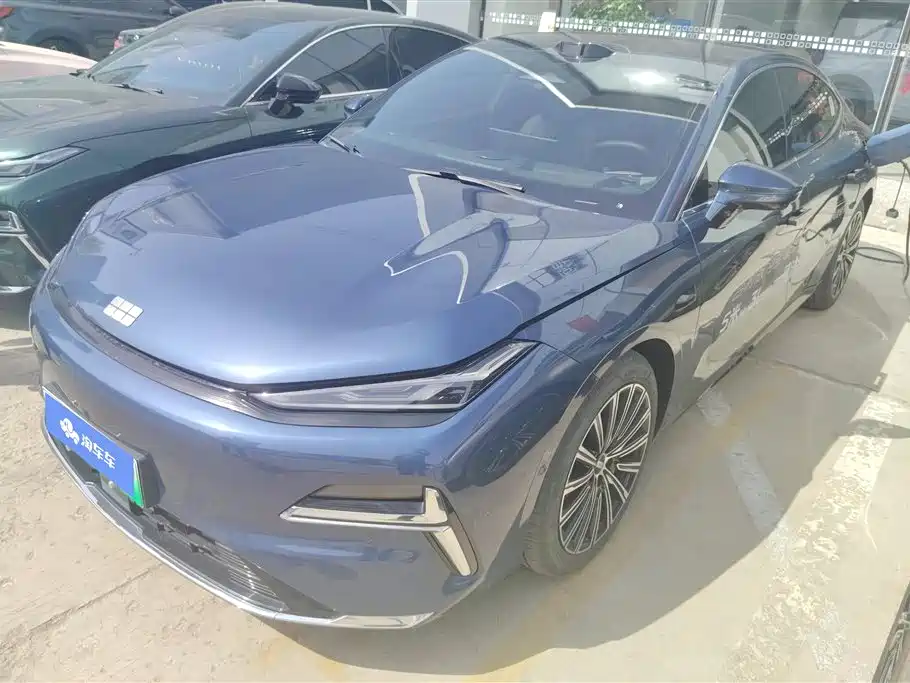 GEELY GALAXY GALAXY SPARKLE 8